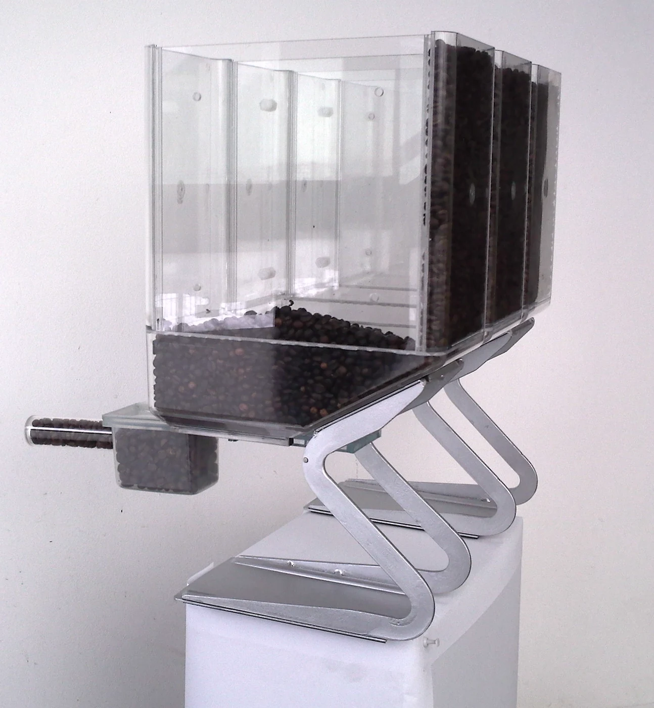 Counter dispenser